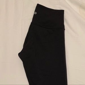 Black Lululemon leggings, size 6, cropped